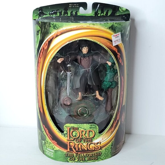 The Lord Of The Rings The Fellowship Of The Ring Frodo Action Figure 2001 NEW - Picture 1 of 6